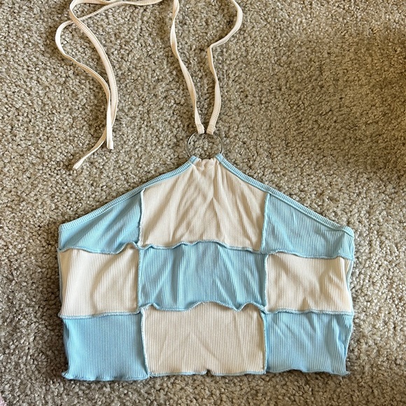 Halter top - Picture 1 of 3
